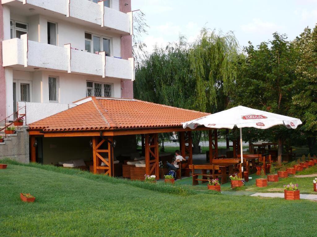 Pochivna Stanzia Vitosha Hotel Velingrad Exterior photo